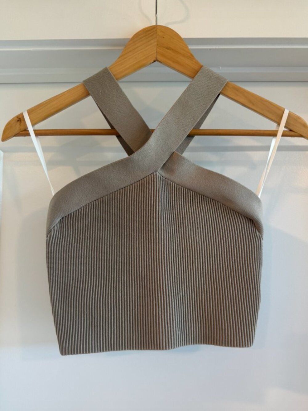 Aritzia Babaton Taupe Ribbed Cross-Neck Crop Top – Size Medium